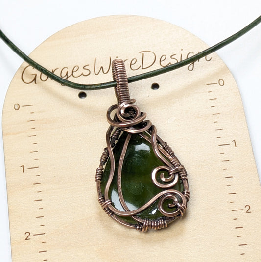 Deep Green Serpentine Pendant