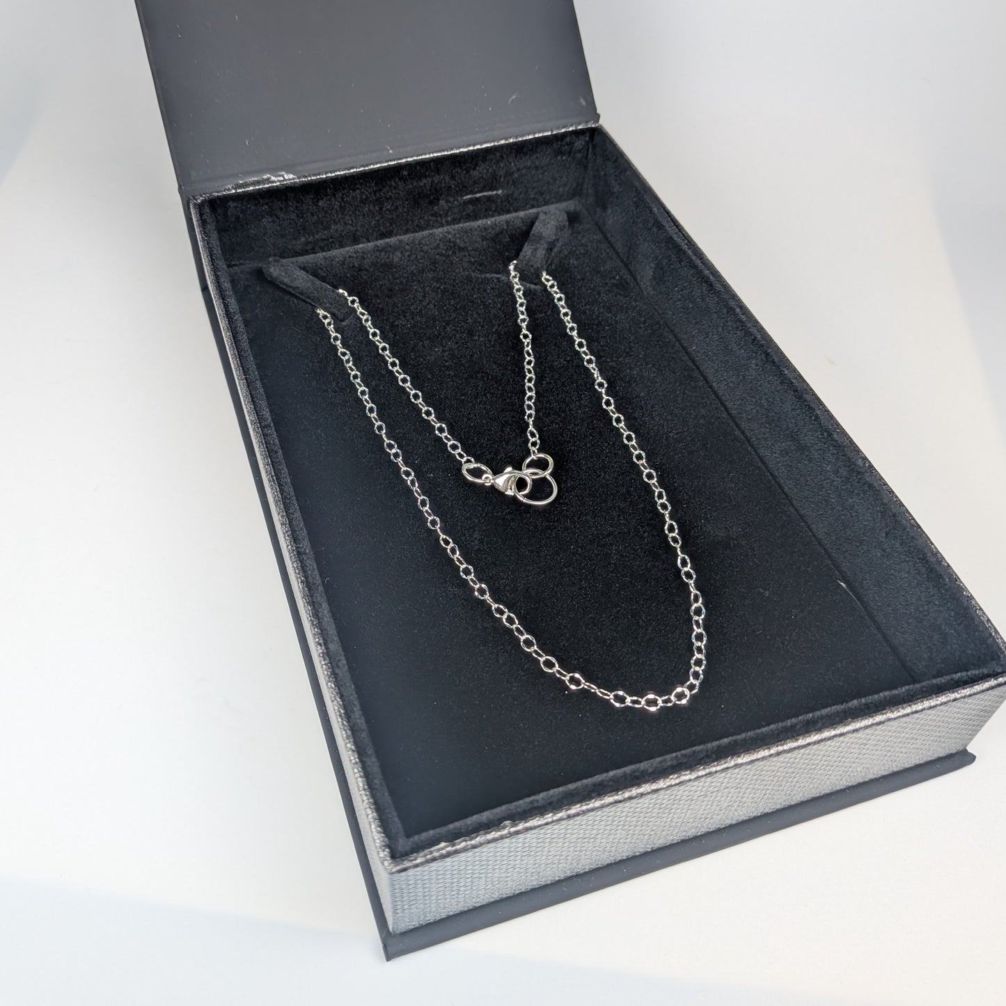 Sterling Silver Chain (18" long) in Necklace Gift Box